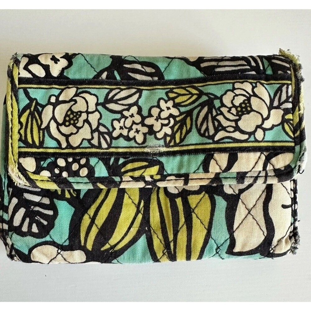 Retired Vera Bradley Doodle Daisy Compact Wallet Teal & Green Floral RFID